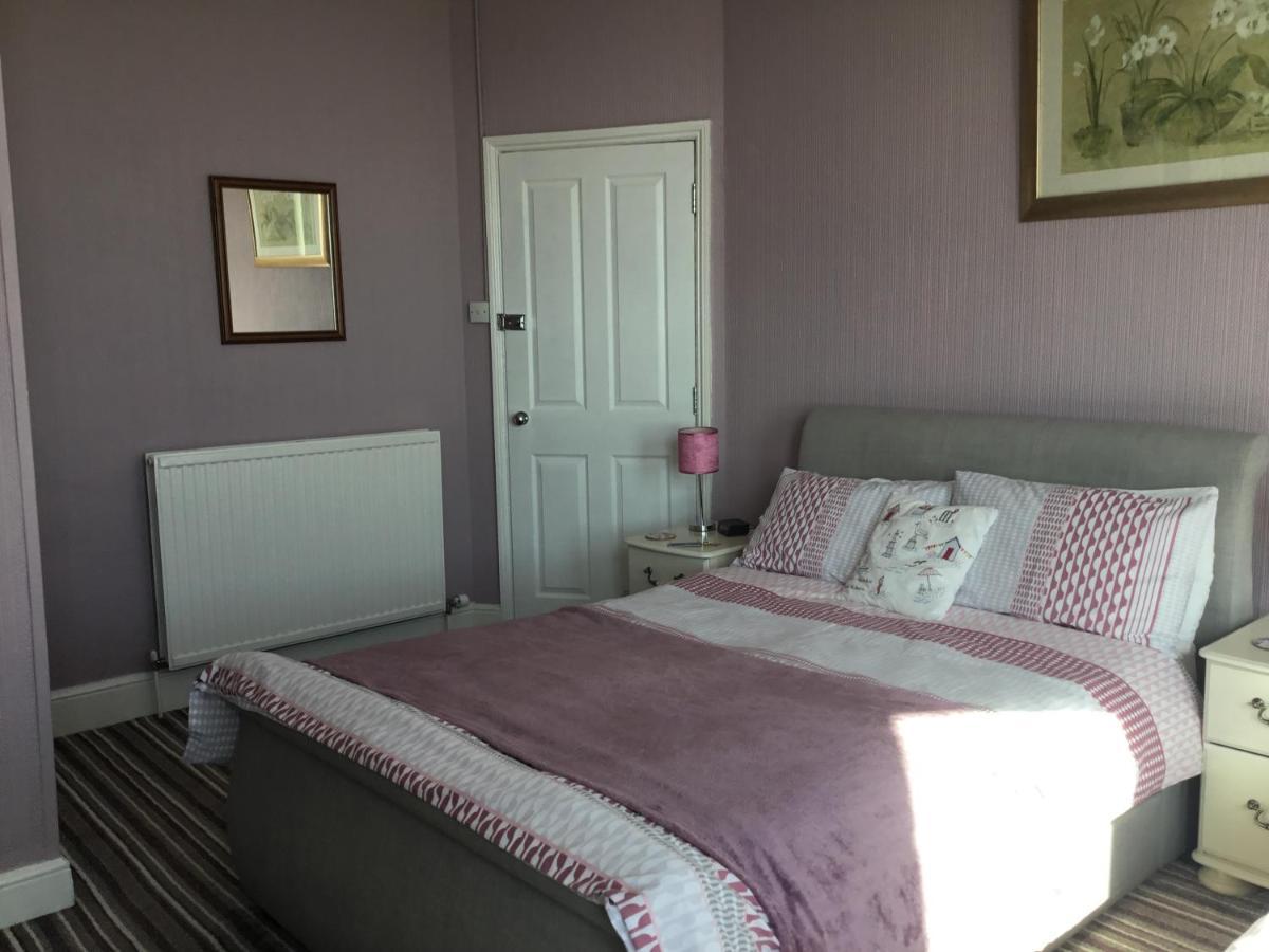 The Coventry Guest House Lowestoft Exteriör bild